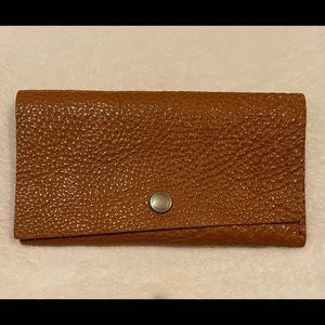 PORTLAND LEATHER Wallet/phone in Pebbled Caramel Leather. New. YUMMY!